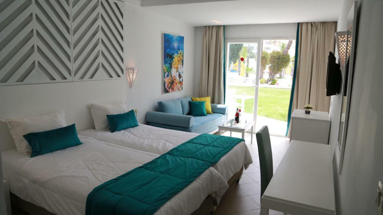 Thalassa & Aquapark Family And Couple Only Complex 4*